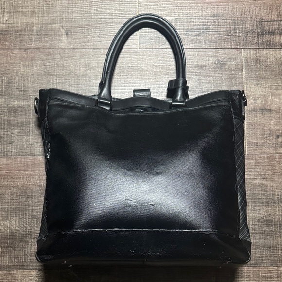 Pre-loved Burberry Nova Check Black Leather tote Bag -Black label - Picture 9 of 17